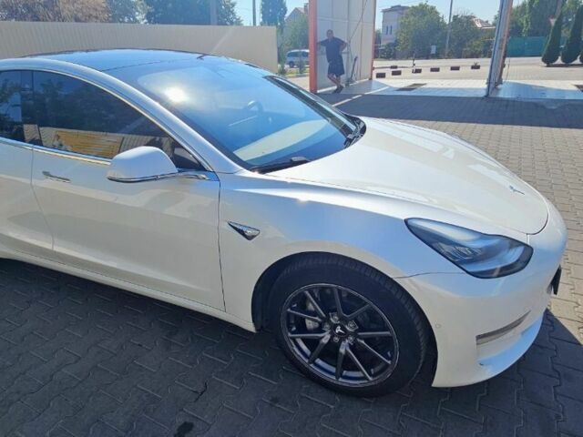 Белый Тесла Модель 3, объемом двигателя 0 л и пробегом 94 тыс. км за 16000 $, фото 8 на Automoto.ua