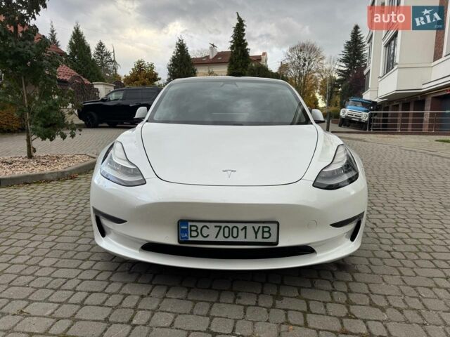 Білий Тесла Модель 3, об'ємом двигуна 0 л та пробігом 105 тис. км за 18550 $, фото 18 на Automoto.ua