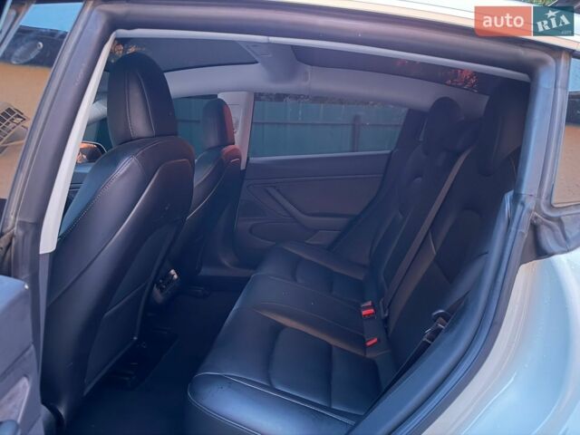 Білий Тесла Модель 3, об'ємом двигуна 0 л та пробігом 172 тис. км за 12950 $, фото 18 на Automoto.ua