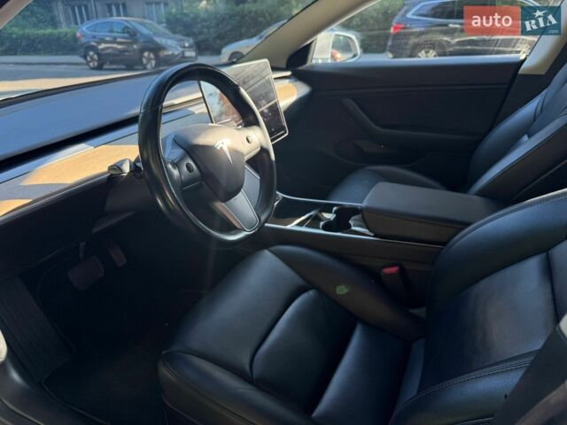 Белый Тесла Модель 3, объемом двигателя 0 л и пробегом 152 тыс. км за 17500 $, фото 21 на Automoto.ua