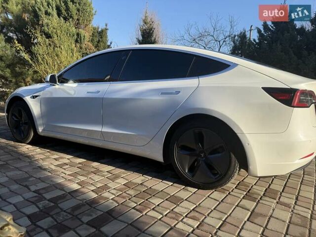Білий Тесла Модель 3, об'ємом двигуна 0 л та пробігом 39 тис. км за 21000 $, фото 6 на Automoto.ua
