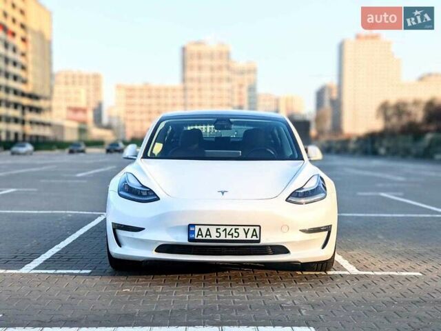 Белый Тесла Модель 3, объемом двигателя 0 л и пробегом 101 тыс. км за 23500 $, фото 6 на Automoto.ua