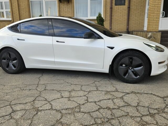 Білий Тесла Модель 3, об'ємом двигуна 0 л та пробігом 78 тис. км за 15300 $, фото 6 на Automoto.ua