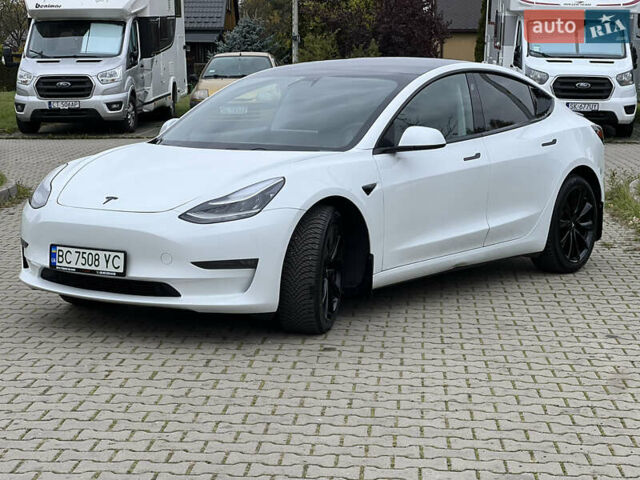 Белый Тесла Модель 3, объемом двигателя 0 л и пробегом 92 тыс. км за 19950 $, фото 8 на Automoto.ua