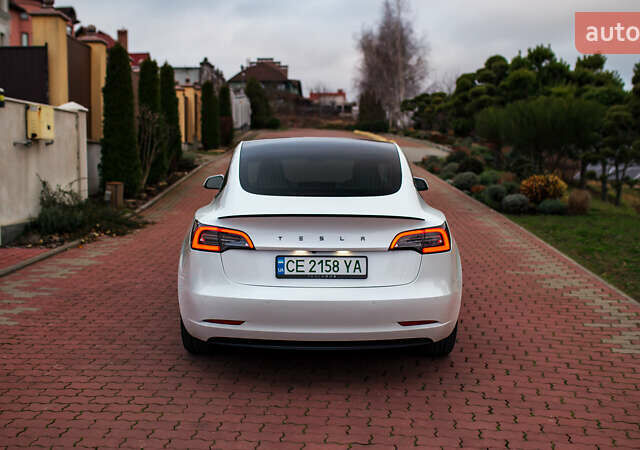 Белый Тесла Модель 3, объемом двигателя 0 л и пробегом 63 тыс. км за 15999 $, фото 14 на Automoto.ua