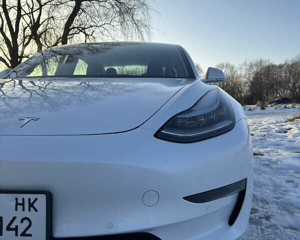Белый Тесла Модель 3, объемом двигателя 0 л и пробегом 95 тыс. км за 15000 $, фото 5 на Automoto.ua