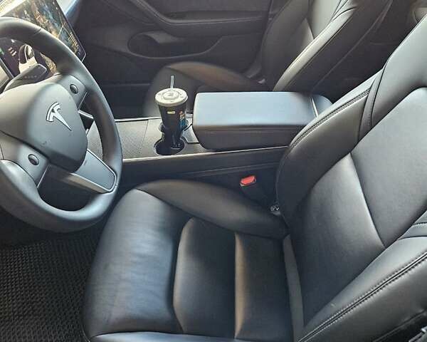 Белый Тесла Модель 3, объемом двигателя 0 л и пробегом 130 тыс. км за 23999 $, фото 9 на Automoto.ua