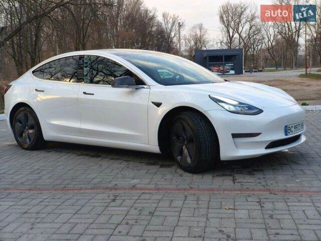 Білий Тесла Модель 3, об'ємом двигуна 0 л та пробігом 154 тис. км за 14500 $, фото 7 на Automoto.ua