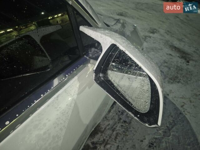 Білий Тесла Модель 3, об'ємом двигуна 0 л та пробігом 147 тис. км за 14000 $, фото 12 на Automoto.ua