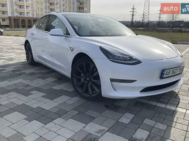 Белый Тесла Модель 3, объемом двигателя 0 л и пробегом 90 тыс. км за 21700 $, фото 6 на Automoto.ua