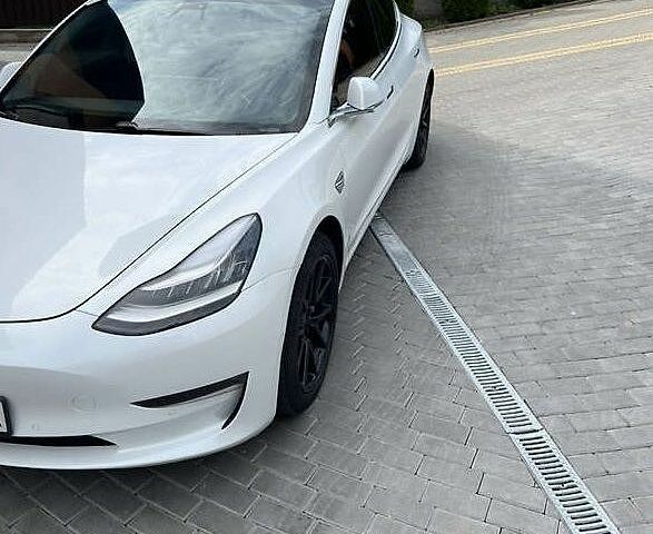 Білий Тесла Модель 3, об'ємом двигуна 0 л та пробігом 195 тис. км за 13700 $, фото 11 на Automoto.ua