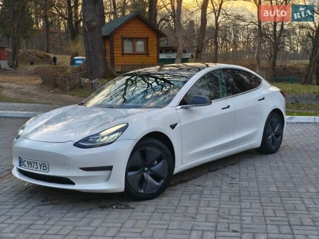 Білий Тесла Модель 3, об'ємом двигуна 0 л та пробігом 154 тис. км за 14500 $, фото 4 на Automoto.ua