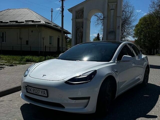 Белый Тесла Модель 3, объемом двигателя 0 л и пробегом 100 тыс. км за 16900 $, фото 12 на Automoto.ua