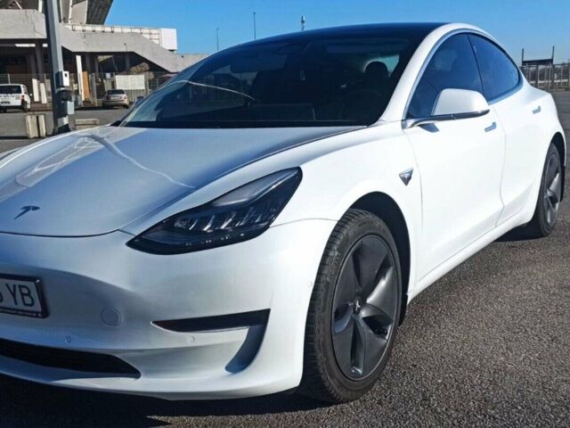 Белый Тесла Модель 3, объемом двигателя 0 л и пробегом 80 тыс. км за 19000 $, фото 20 на Automoto.ua