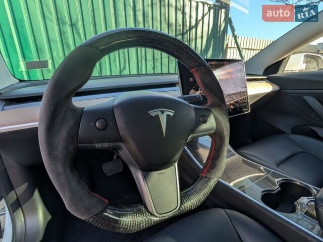 Белый Тесла Модель 3, объемом двигателя 0 л и пробегом 120 тыс. км за 19800 $, фото 22 на Automoto.ua