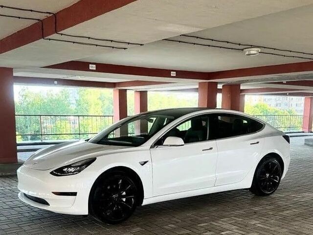 Білий Тесла Модель 3, об'ємом двигуна 0 л та пробігом 75 тис. км за 14500 $, фото 7 на Automoto.ua