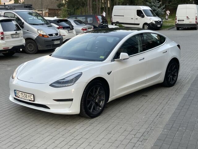 Белый Тесла Модель 3, объемом двигателя 0 л и пробегом 257 тыс. км за 16800 $, фото 10 на Automoto.ua