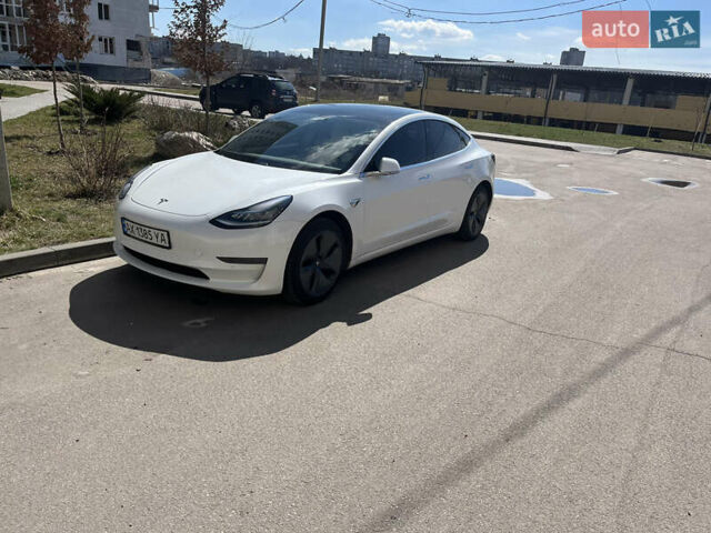 Белый Тесла Модель 3, объемом двигателя 0 л и пробегом 93 тыс. км за 16900 $, фото 4 на Automoto.ua