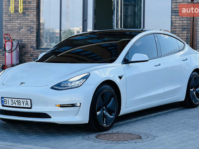 Білий Тесла Модель 3, об'ємом двигуна 0 л та пробігом 199 тис. км за 18000 $, фото 15 на Automoto.ua