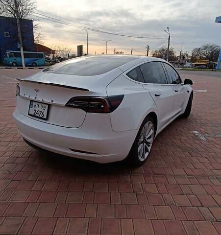 Белый Тесла Модель 3, объемом двигателя 0 л и пробегом 143 тыс. км за 16000 $, фото 9 на Automoto.ua