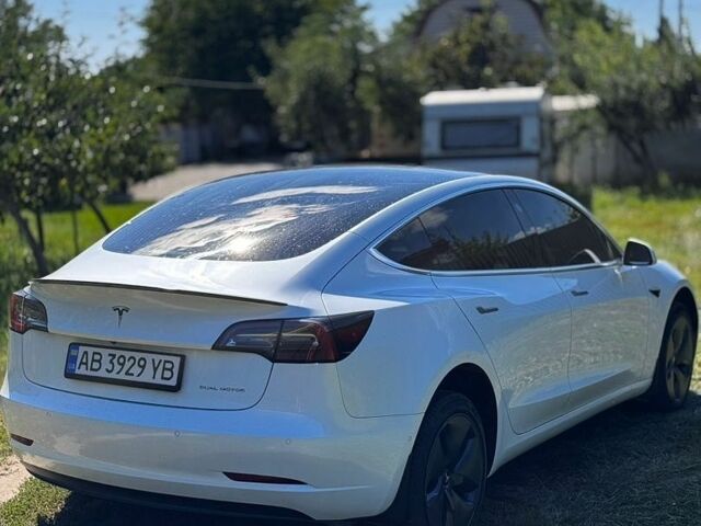 Белый Тесла Модель 3, объемом двигателя 0 л и пробегом 247 тыс. км за 12300 $, фото 5 на Automoto.ua