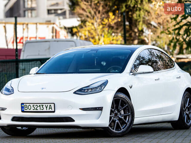 Білий Тесла Модель 3, об'ємом двигуна 0 л та пробігом 146 тис. км за 17500 $, фото 4 на Automoto.ua