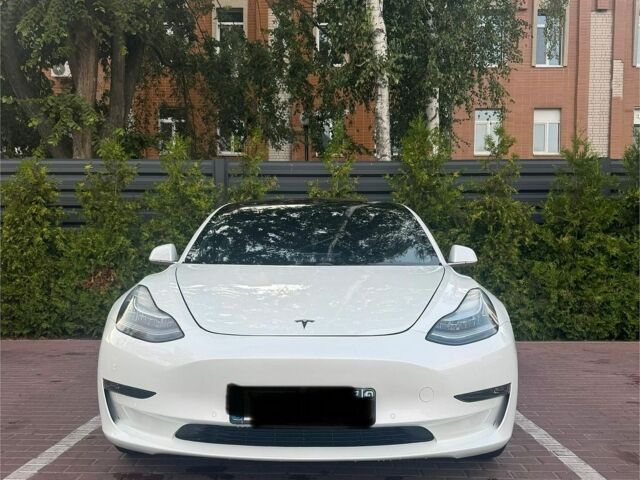 Белый Тесла Модель 3, объемом двигателя 0 л и пробегом 95 тыс. км за 15500 $, фото 8 на Automoto.ua
