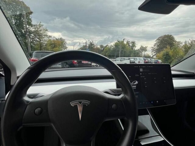 Тесла Модель 3 2019 у Остоге на Automoto.ua Білий Тесла Модель 3, об'ємом двигуна 0 л та пробігом 100 тис. км за 17999 $, фото 6 на Automoto.ua
