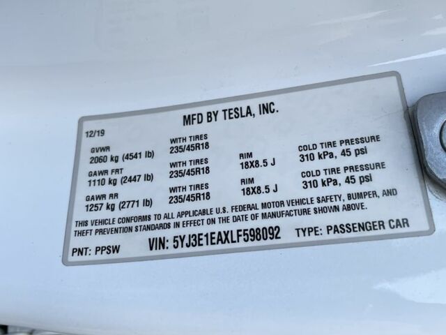 Білий Тесла Модель 3, об'ємом двигуна 0 л та пробігом 66 тис. км за 15900 $, фото 7 на Automoto.ua