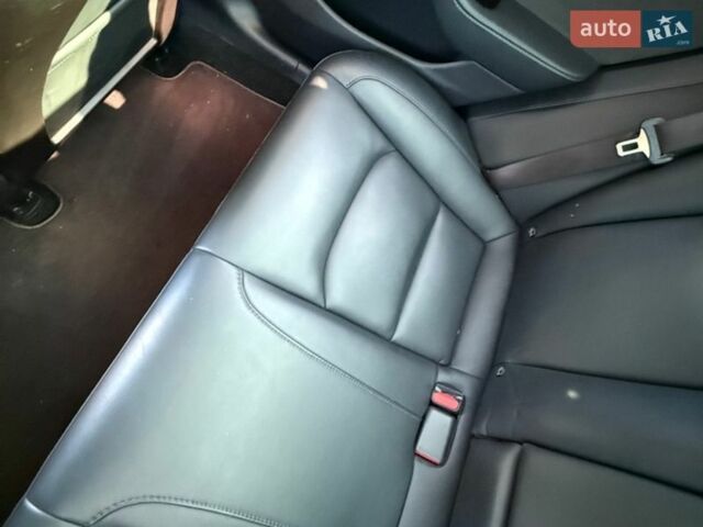 Белый Тесла Модель 3, объемом двигателя 0 л и пробегом 100 тыс. км за 13900 $, фото 59 на Automoto.ua