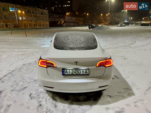 Белый Тесла Модель 3, объемом двигателя 0 л и пробегом 102 тыс. км за 15500 $, фото 4 на Automoto.ua