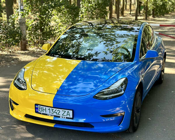 Белый Тесла Модель 3, объемом двигателя 0 л и пробегом 66 тыс. км за 19900 $, фото 4 на Automoto.ua