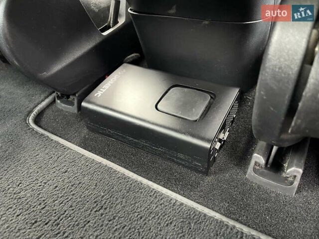 Белый Тесла Модель 3, объемом двигателя 0 л и пробегом 120 тыс. км за 17000 $, фото 43 на Automoto.ua