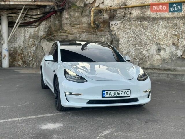 Білий Тесла Модель 3, об'ємом двигуна 0 л та пробігом 139 тис. км за 18600 $, фото 4 на Automoto.ua