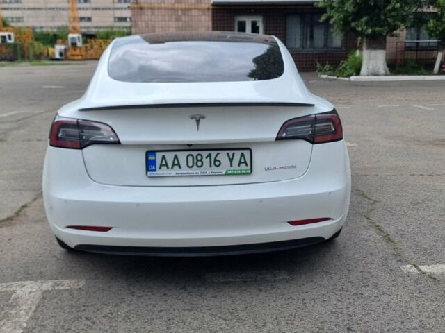 Білий Тесла Модель 3, об'ємом двигуна 0 л та пробігом 90 тис. км за 21500 $, фото 5 на Automoto.ua