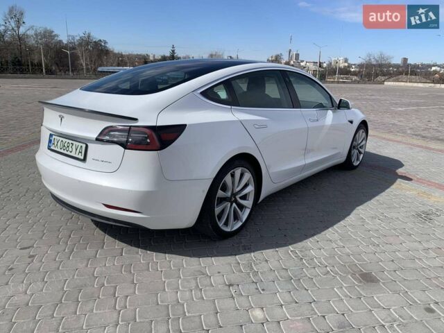 Белый Тесла Модель 3, объемом двигателя 0 л и пробегом 167 тыс. км за 25500 $, фото 13 на Automoto.ua