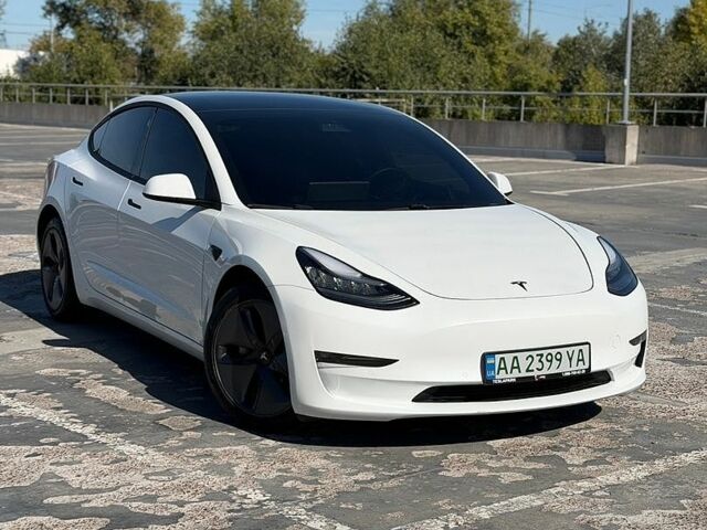 Белый Тесла Модель 3, объемом двигателя 0 л и пробегом 33 тыс. км за 18500 $, фото 28 на Automoto.ua