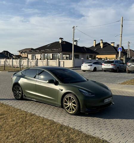 Белый Тесла Модель 3, объемом двигателя 0 л и пробегом 131 тыс. км за 14900 $, фото 2 на Automoto.ua