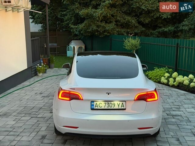 Білий Тесла Модель 3, об'ємом двигуна 0 л та пробігом 172 тис. км за 12950 $, фото 11 на Automoto.ua