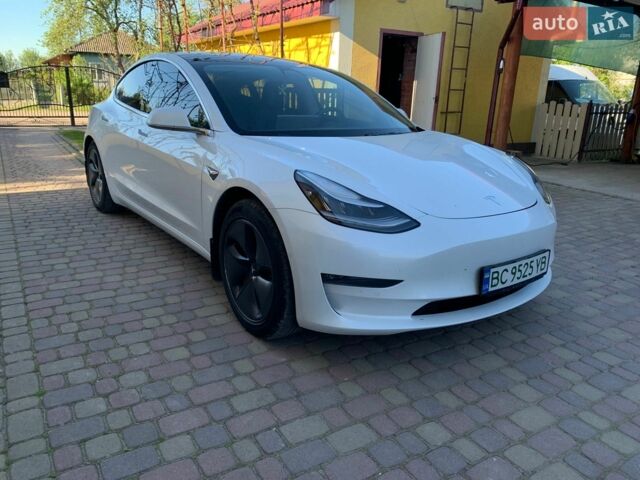 Белый Тесла Модель 3, объемом двигателя 0 л и пробегом 235 тыс. км за 16200 $, фото 4 на Automoto.ua