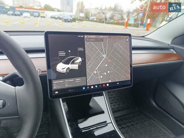 Білий Тесла Модель 3, об'ємом двигуна 0 л та пробігом 151 тис. км за 17300 $, фото 29 на Automoto.ua
