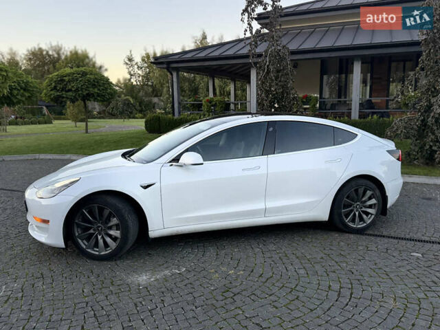 Белый Тесла Модель 3, объемом двигателя 0 л и пробегом 180 тыс. км за 14000 $, фото 5 на Automoto.ua