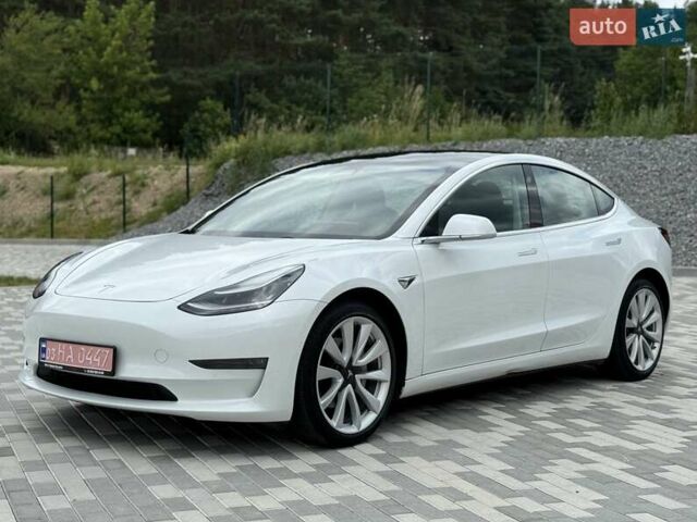 Белый Тесла Модель 3, объемом двигателя 0 л и пробегом 203 тыс. км за 17300 $, фото 12 на Automoto.ua