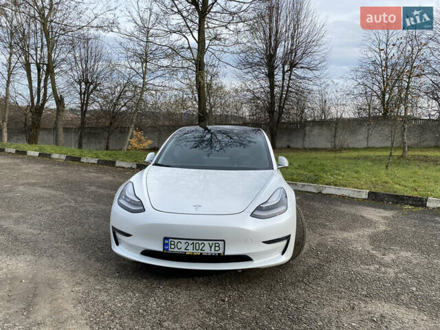 Белый Тесла Модель 3, объемом двигателя 0 л и пробегом 48 тыс. км за 19300 $, фото 2 на Automoto.ua