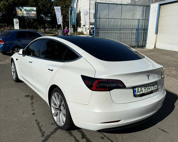 Белый Тесла Модель 3, объемом двигателя 0 л и пробегом 13 тыс. км за 18700 $, фото 22 на Automoto.ua