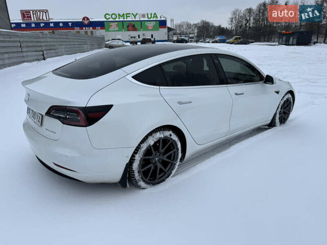 Белый Тесла Модель 3, объемом двигателя 0 л и пробегом 197 тыс. км за 18000 $, фото 4 на Automoto.ua