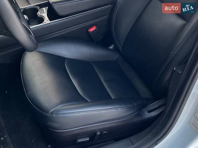 Белый Тесла Модель 3, объемом двигателя 0 л и пробегом 45 тыс. км за 17700 $, фото 12 на Automoto.ua