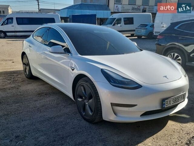 Белый Тесла Модель 3, объемом двигателя 0 л и пробегом 235 тыс. км за 16500 $, фото 2 на Automoto.ua