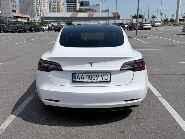 Білий Тесла Модель 3, об'ємом двигуна 0 л та пробігом 137 тис. км за 17900 $, фото 7 на Automoto.ua