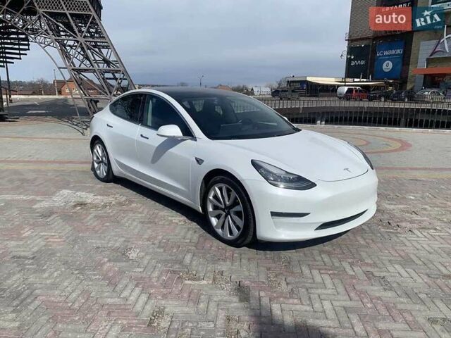 Білий Тесла Модель 3, об'ємом двигуна 0 л та пробігом 167 тис. км за 25500 $, фото 5 на Automoto.ua